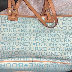 Dooney & Bourke